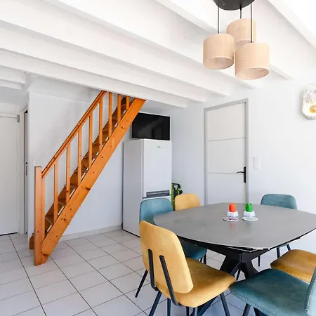 Pavillon Climatise Avec Piscine, Terrasse, Parking, Et Wi-fi A - Fr-1-409-265 Gruissan