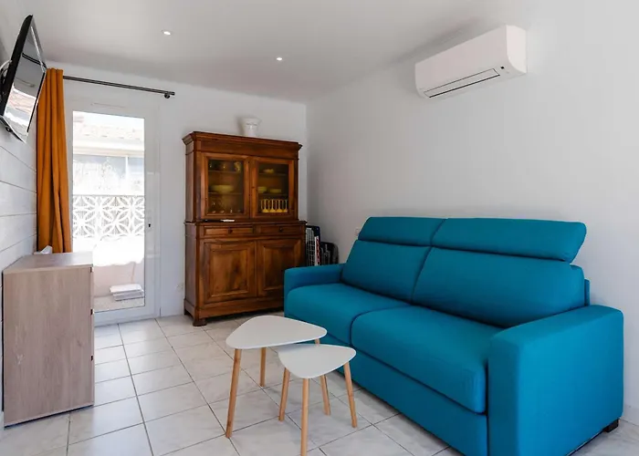 Villa Pavillon Climatisé Avec Piscine, Terrasse, Parking, Et Wi-fi à - Fr-1-409-265 *